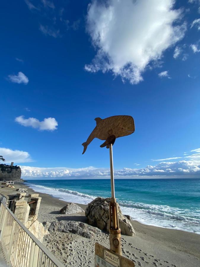 Vivi La Mia Liguria - Casa D'Arte E Vacanze - Big Apartment With Free Parking Finale Ligure Exterior foto