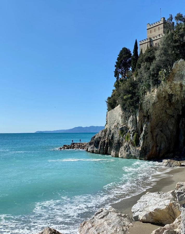 Vivi La Mia Liguria - Casa D'Arte E Vacanze - Big Apartment With Free Parking Finale Ligure Exterior foto